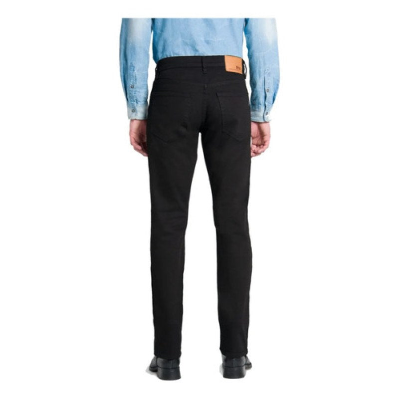 Pantalon Oggi Jeans Vaxter Mezclilla Movin Stretch Hombre #mlpos_19 | Color: Negro #color_negro #sku_vaxterblack32 #sku_vaxterblack33