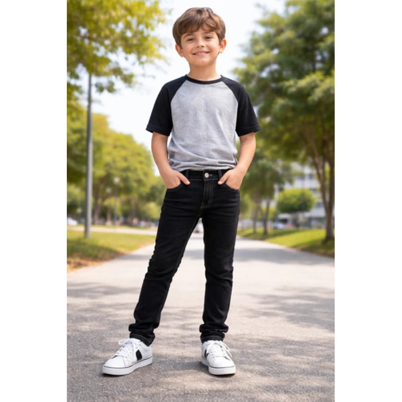 Pantalon Oggi Jeans Risk Boys Mezclilla Entubado Niño Skinny #mlpos_4 | Color: Negro #color_negro #sku_riskboysng10