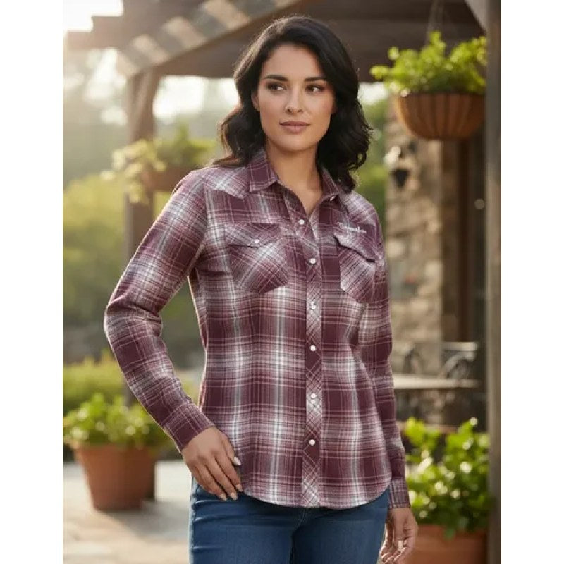 Blusa Vaquera Estampada Wrangler Manga Larga #mlpos_7 | Color: Vino 5993 #color_vino_5993 | Talla: M #sku_112345993vnm