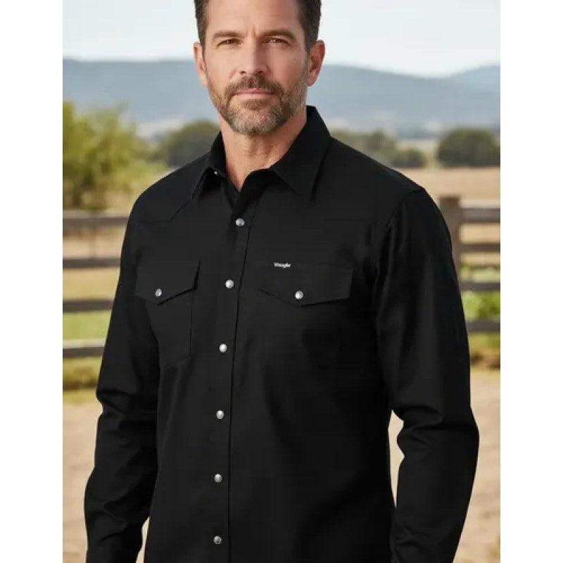 Camisa Vaquera Lisa Wrangler Basica Caballero #mlpos_1 | Color: Negro #color_negro #sku_519547101ch #sku_519547101eeg #sku_519547101eg #sku_519547101g #sku_519547101m