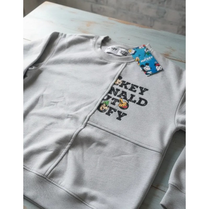 Sudadera Hoodie Oggi Disney Caballero #mlpos_2 | Color: Gris #color_gris #sku_dissudcgch #sku_dissudcgg #sku_dissudcgm #sku_dissudcgxl