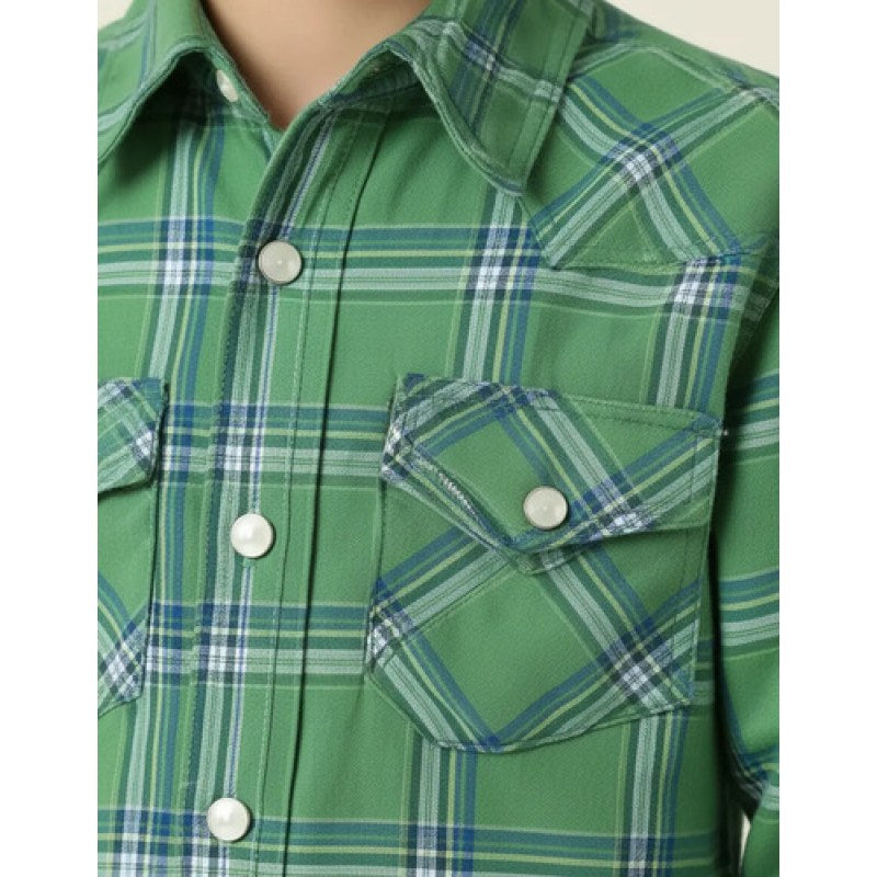 Camisa Vaquera Western Wrangler Niño Moda #mlpos_9 | Color: Verde 0411 #color_verde_0411 #sku_112360411vrdm
