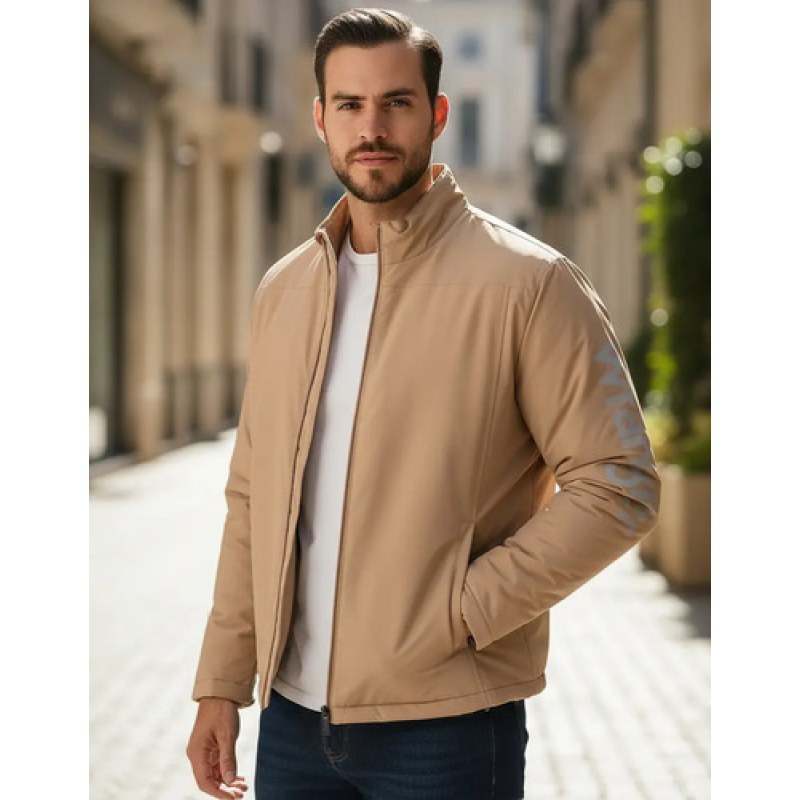 Chamarra Wrangler Acolchada Logos Para Caballero #mlpos_1 | Color: Biege 2544 #color_biege_2544 #sku_mlm4363024256-187044991182 #sku_mlm4363024256-187044991184 #sku_mlm4363024256-187044991186 #sku_mlm4363024256-187044991188