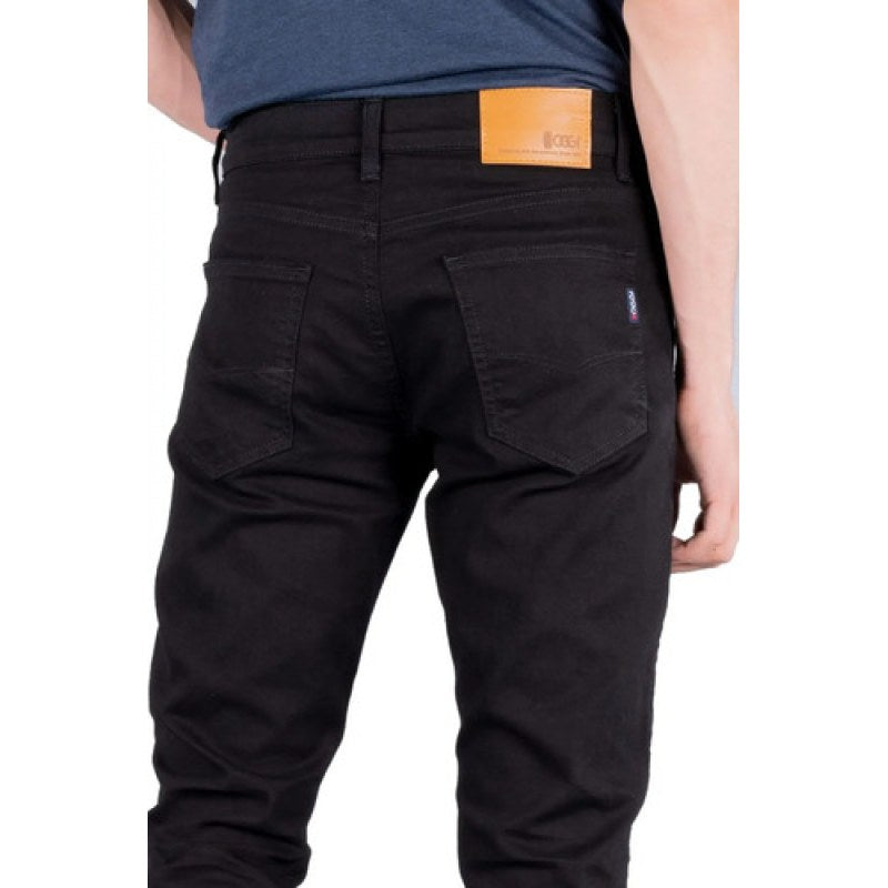 Pantalon Oggi Jeans Modelo Iron Slim Fit Mezclilla Hombre #mlpos_6 | Color: Negro #color_negro #sku_ironblack32 #sku_ironblack33 #sku_ironblack34 #sku_ironblack36