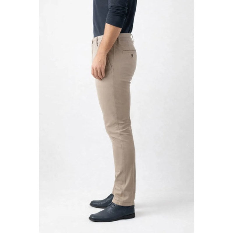 Pantalon Casual Oggi Jeans Gabardina Chinos Slim Hombre #mlpos_6 | Color: Slim Khaki #color_slim_khaki #sku_chinosslimk32 #sku_chinosslimk33 #sku_chinosslimk38