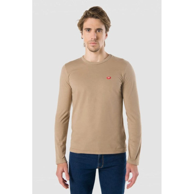 Playera Oggi Jeans Casual Fit Manga Larga Hombre #mlpos_1 #mlitem_MLM2903134471 | Color: Beige #color_beige | Talla: CH #sku_championkhch #mlitem_MLM2903084321 #sku_championkhm #mlitem_MLM2903096785 #sku_championkhg #mlitem_MLM2903084319 #sku_championkheg