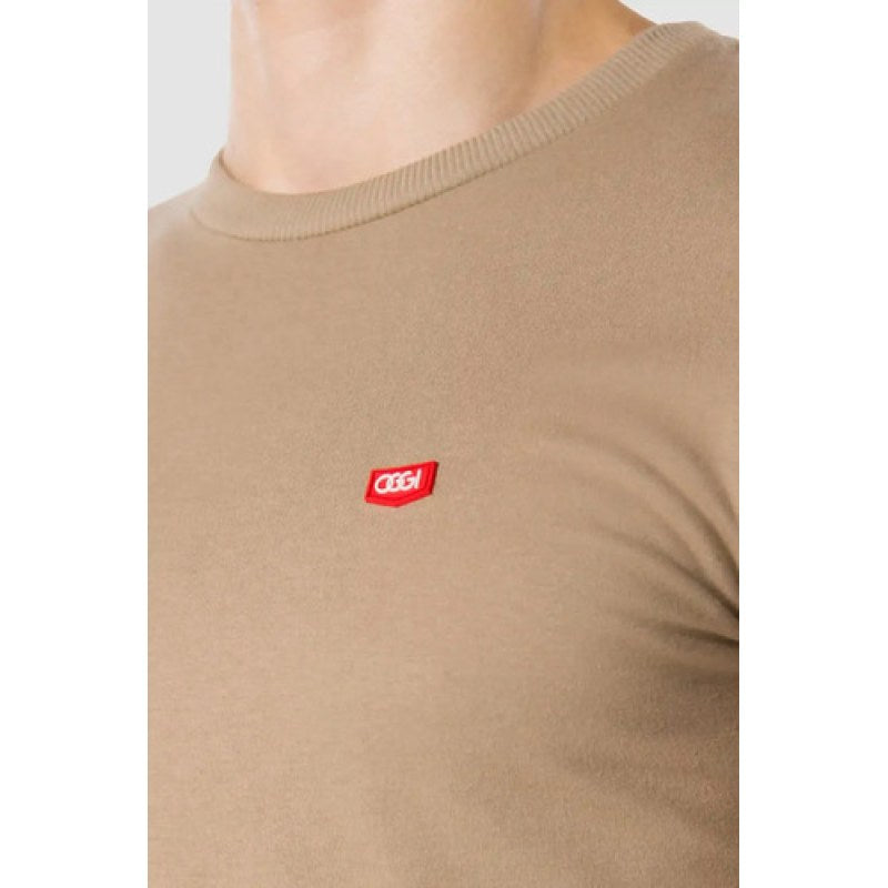 Playera Oggi Jeans Casual Fit Manga Larga Hombre #mlpos_4 #mlitem_MLM2903134471 | Color: Beige #color_beige | Talla: CH #sku_championkhch #mlitem_MLM2903084321 #sku_championkhm #mlitem_MLM2903096785 #sku_championkhg #mlitem_MLM2903084319 #sku_championkheg