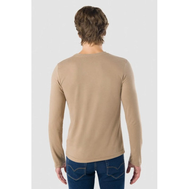 Playera Oggi Jeans Casual Fit Manga Larga Hombre #mlpos_5 #mlitem_MLM2903134471 | Color: Beige #color_beige | Talla: CH #sku_championkhch #mlitem_MLM2903084321 #sku_championkhm #mlitem_MLM2903096785 #sku_championkhg #mlitem_MLM2903084319 #sku_championkheg